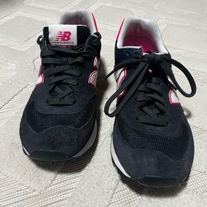 New Balance 574 Classic gym shoes, athletic shoes, gently used